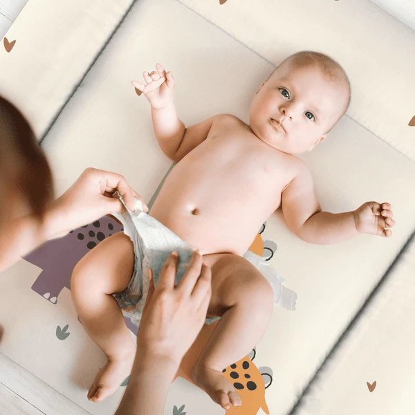 JULIUS ZÖLLNER Cambiador Softy Little Dinos 85 x 75 cm JULIUS ZÖLLNER Cambiador Softy Little Dinos 85 X 75 Cm -Tienda De Mesa De Pañales julius zoellner cambiador softy little dinos 85 x 75 cm a388694 1