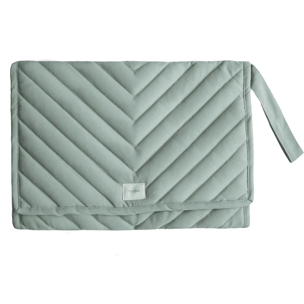 mushie Cambiador plegable Roman Green Mushie Cambiador Plegable Roman Green -Tienda De Mesa De Pañales mushie cambiador plegable roman green a401199