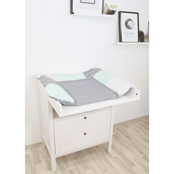 Ullenboom Patchwork Funda para cambiador Gris menta 75x85 cm Ullenboom Patchwork Funda Para Cambiador Gris Menta 75x85 Cm -Tienda De Mesa De Pañales ullenboom patchwork funda para cambiador gris menta 75x85 cm a279611 2